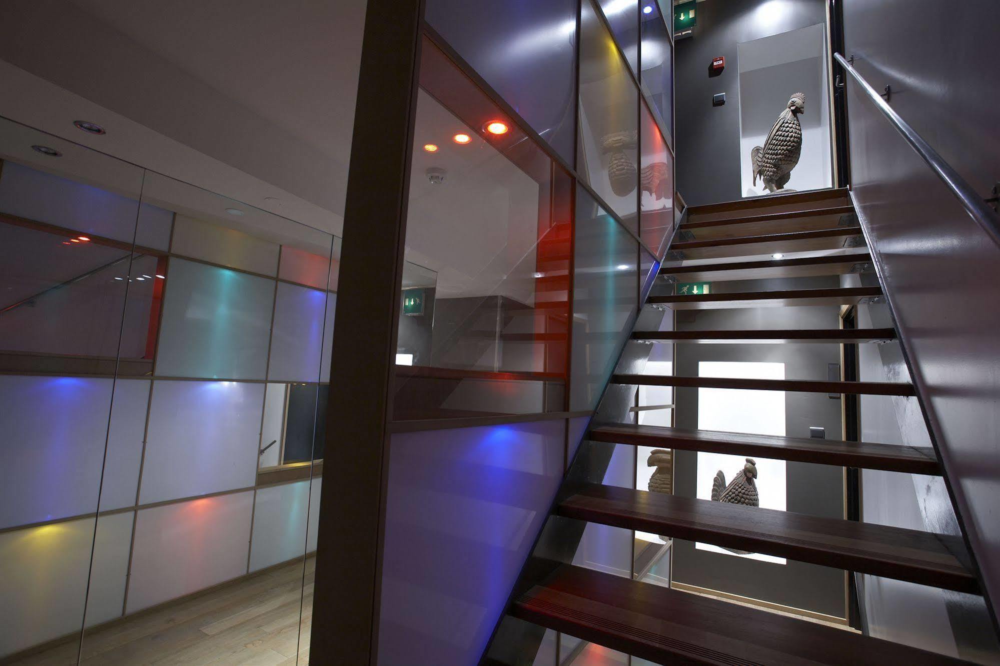 Design Hotel Des Francs Garcons Saint-Sauvant  Exterior foto